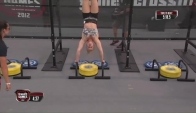 CrossFit Games - Medball-Handstand Push-up Women Heat